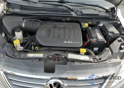 2011 Volkswagen Routan Sel from USA, damaged, VIN 2V4RW5DG5BR766671